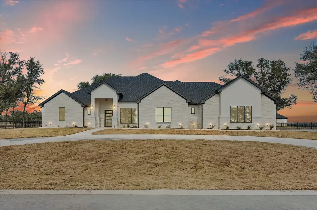 10213 Homesteader Road, Temple