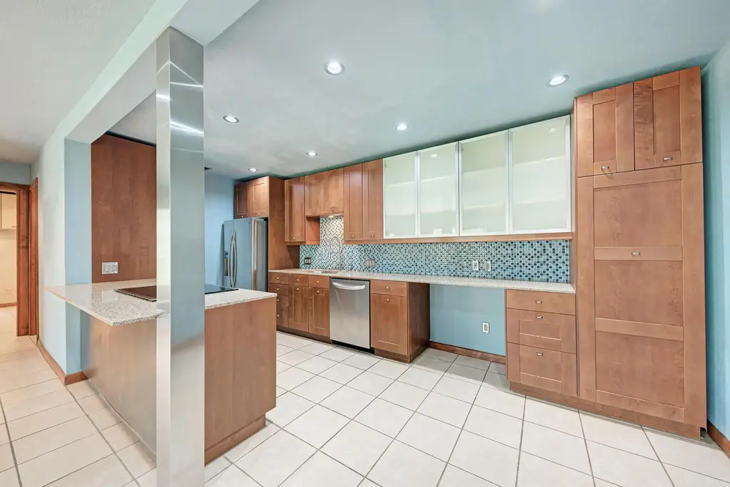 8210 Bent Tree Road 138, Austin