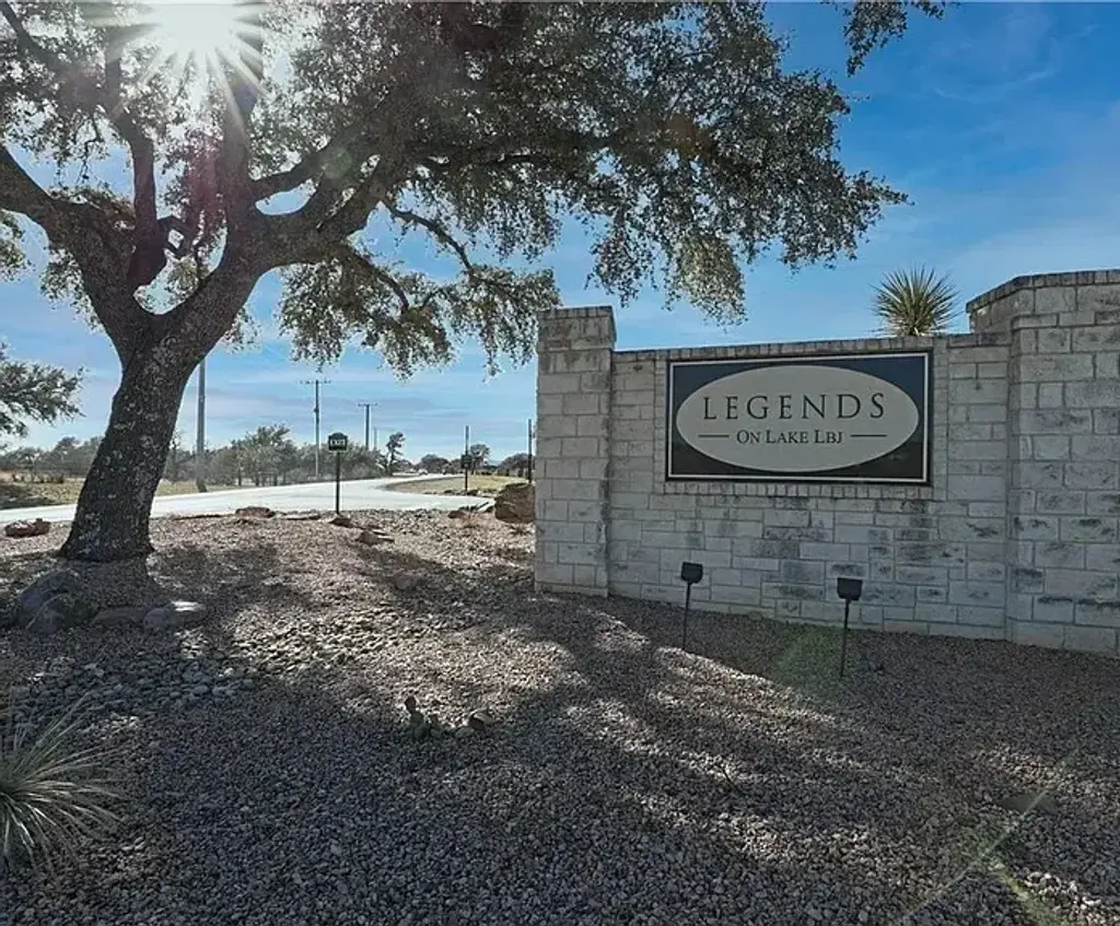 5001 Marina Drive, Kingsland