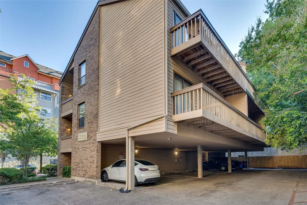 2210 Pearl Street 203, Austin