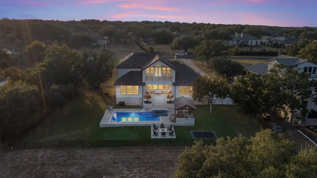 1008 Eagle Point Drive, Georgetown