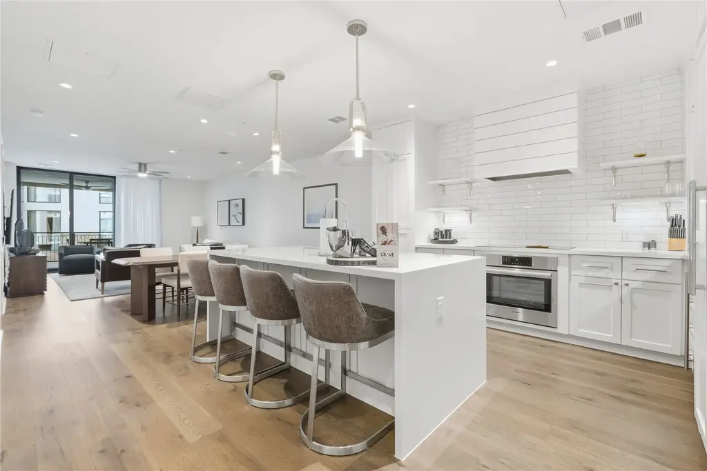 82 Island Drive 8202, Horseshoe Bay