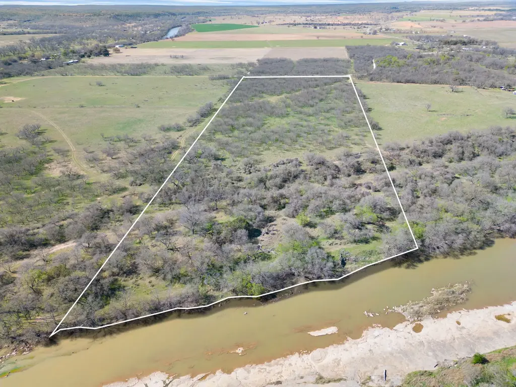 25 Acres Private Road 1789, Bend