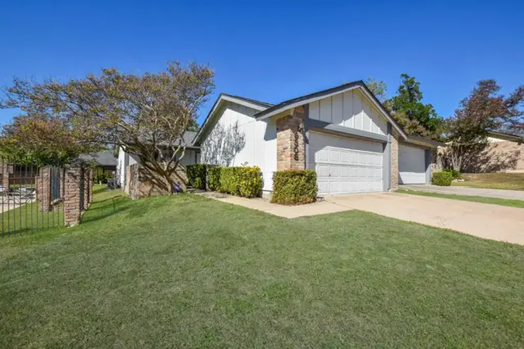 9308 Singing Quail Drive, Austin