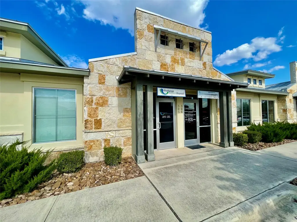 1913 Dutton Drive 305, San Marcos