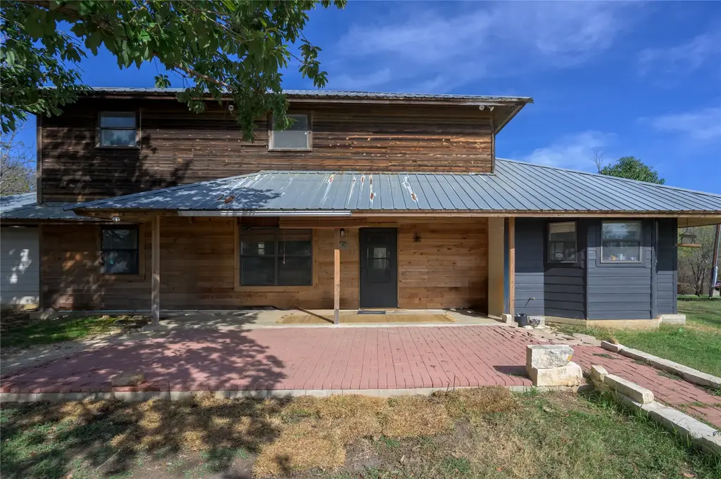 368 Lytton Lane, Dale