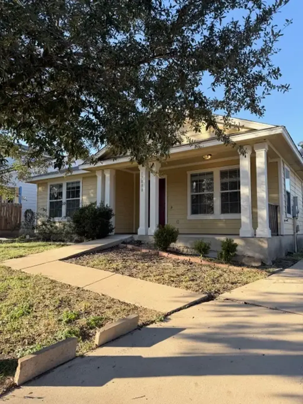 17808 Golden Valley Drive, Manor