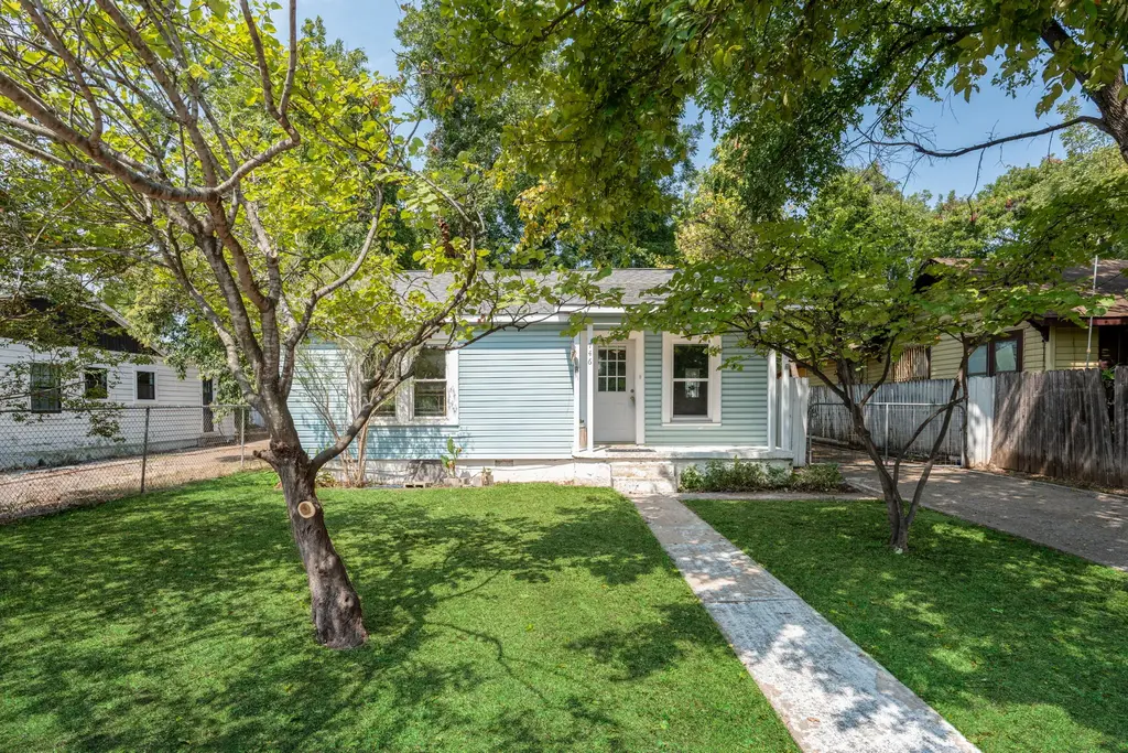 746 Springdale Road, Austin