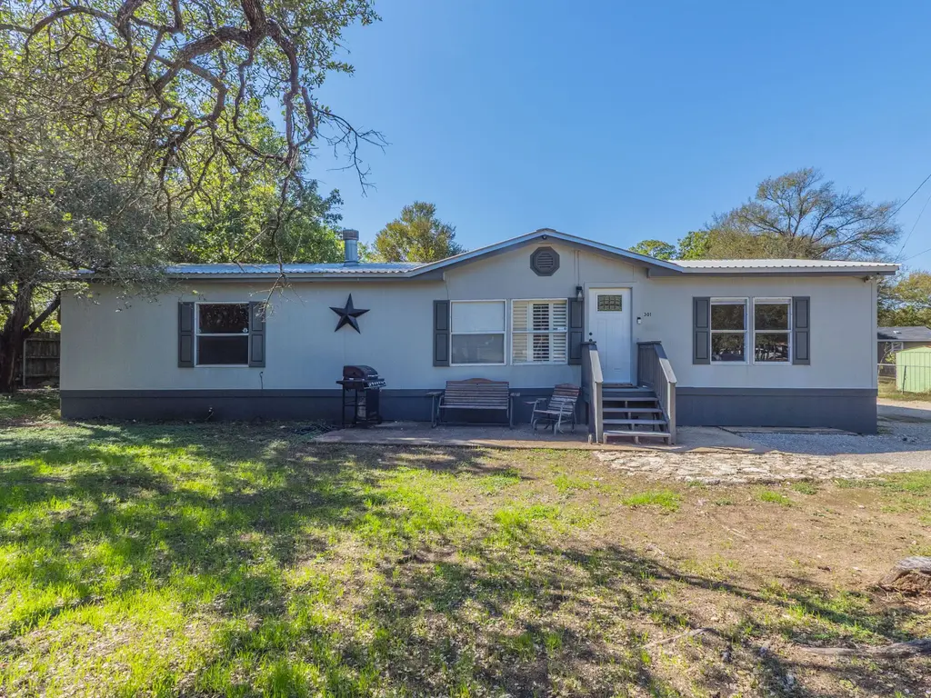 301 N Buffalo Avenue, Cedar Park
