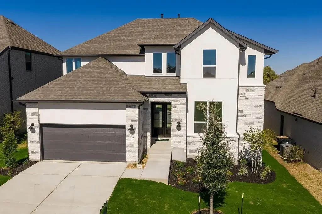 221 Running Fawn, Georgetown