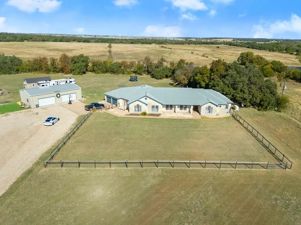 195 Freedom Drive, Georgetown