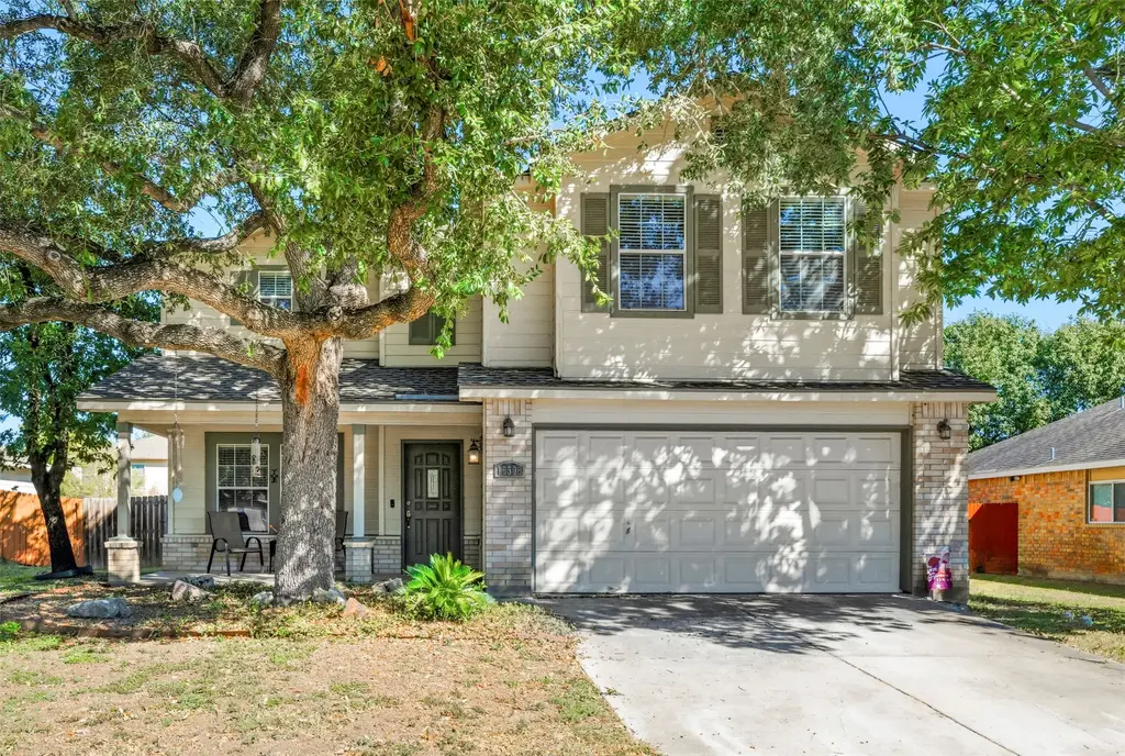 16506 Caballo Valley, Selma