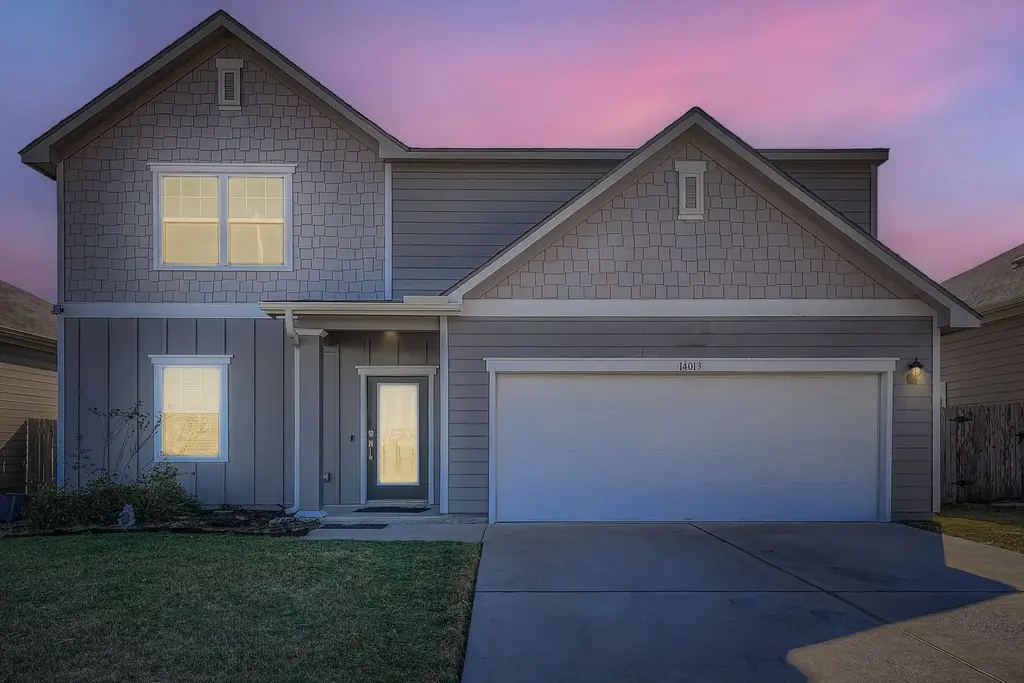 14013 Mark Christopher Way, Manor