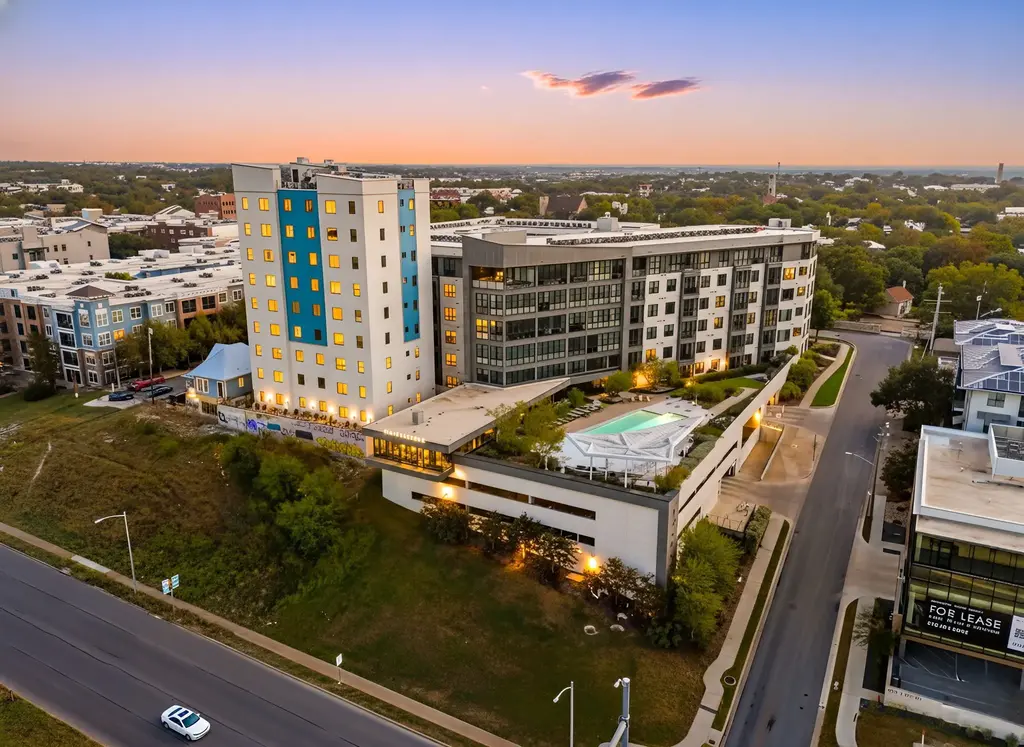 800 Embassy Drive 204, Austin