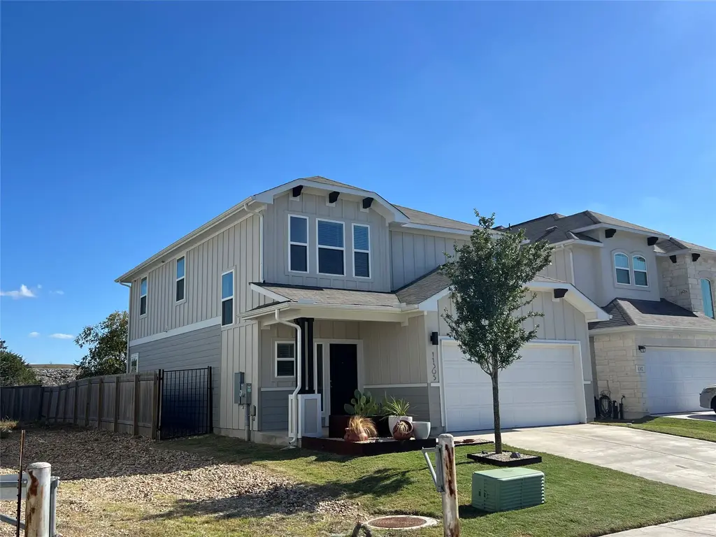 11305 Sentinel Drive, Austin