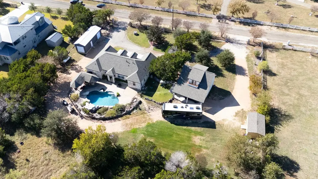 105 Honeycomb Mesa, Leander