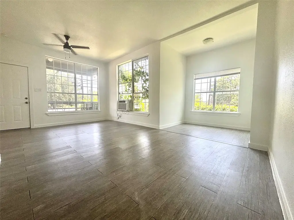 2410 E 12th Street, Austin