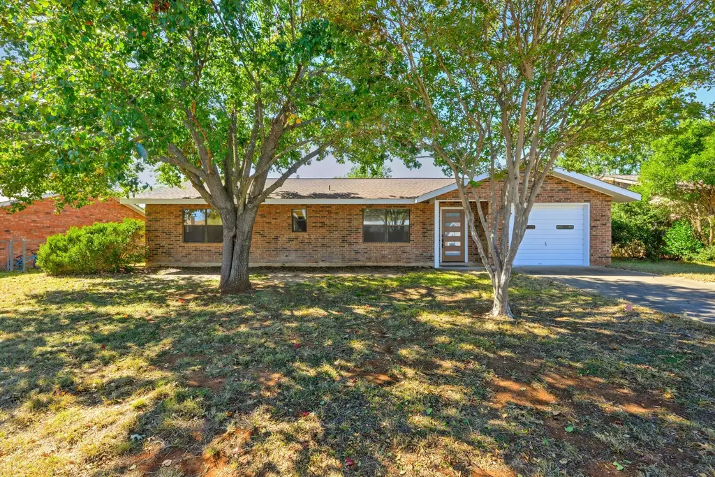 203 Broadmoor Drive, Fredericksburg