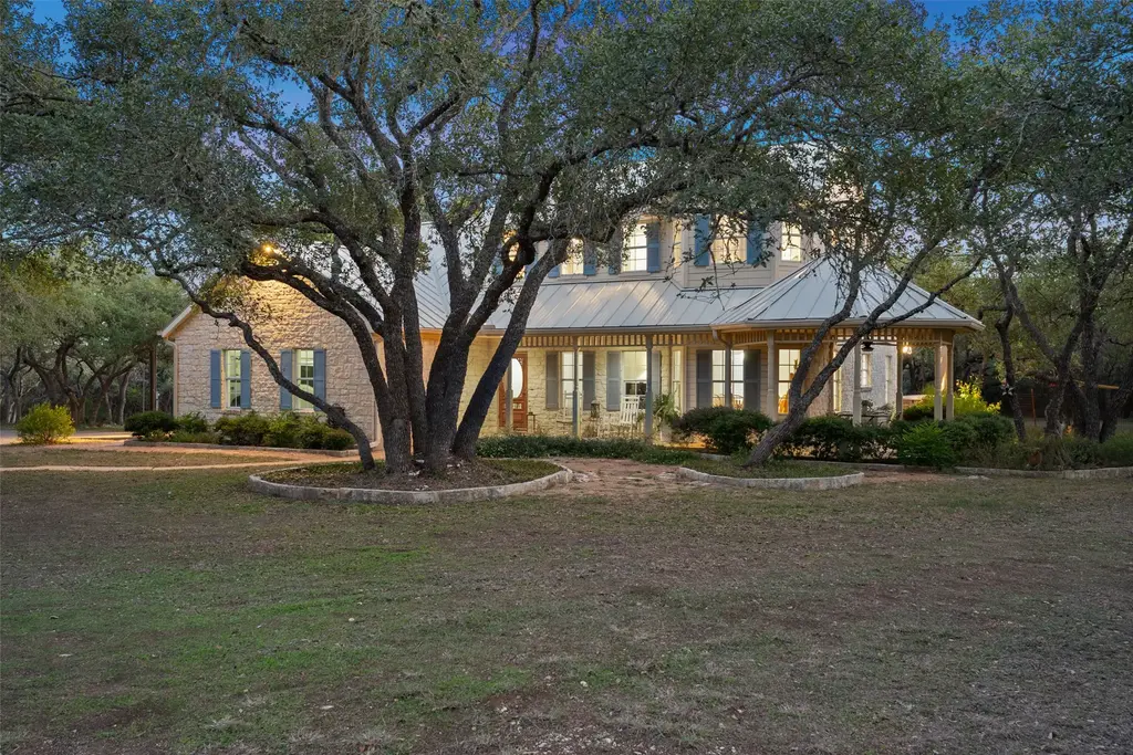 301 Crystal Meadows Drive, Kyle