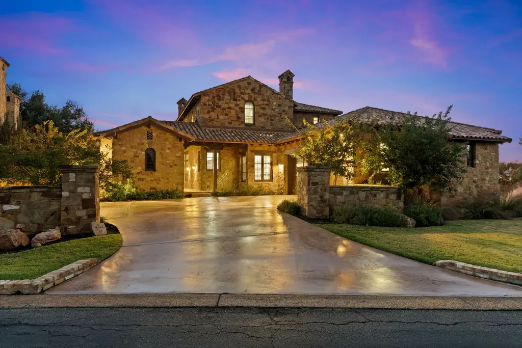102 Estrella, Horseshoe Bay