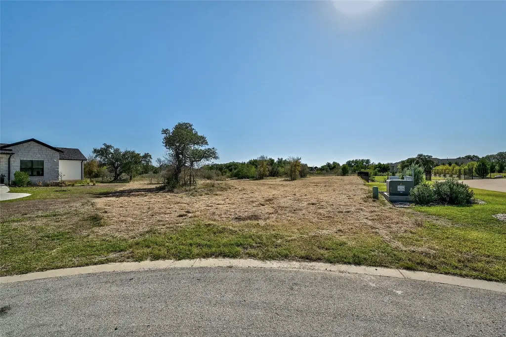 109 Rolling Hills Court, Spicewood