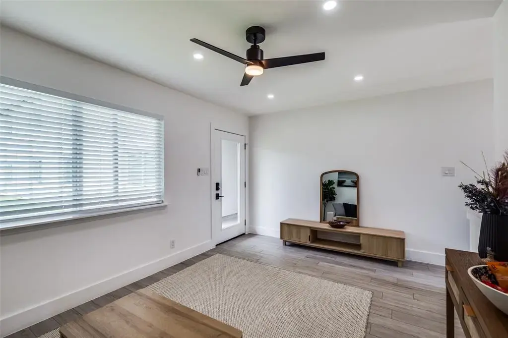 1105 Clayton Lane B-101, Austin