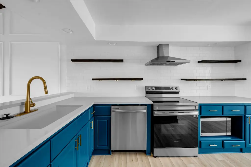 402 Hi Stirrup E2, Horseshoe Bay