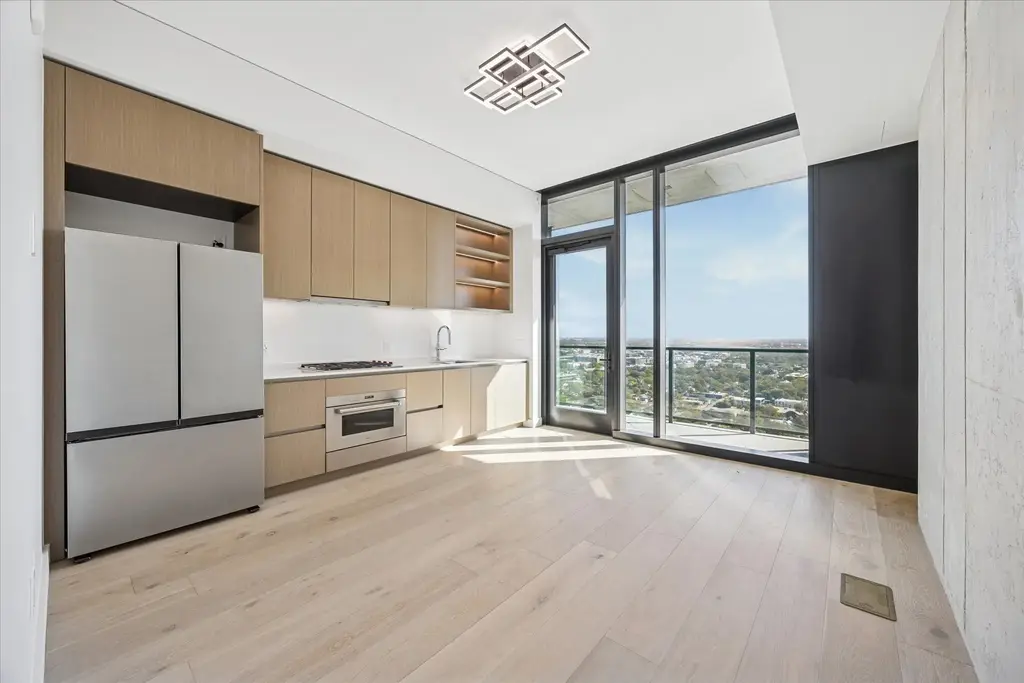 610 Davis Street 2501, Austin