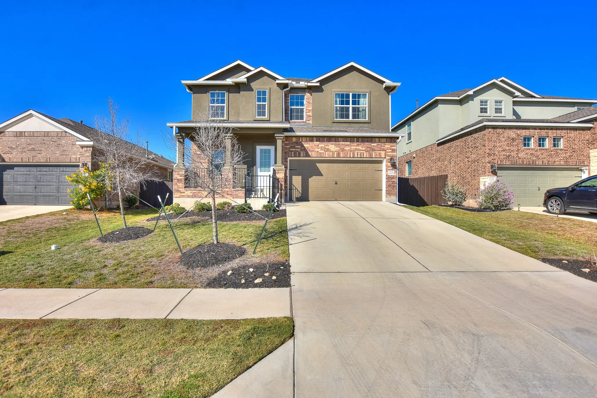 Photo of Listing #2495255