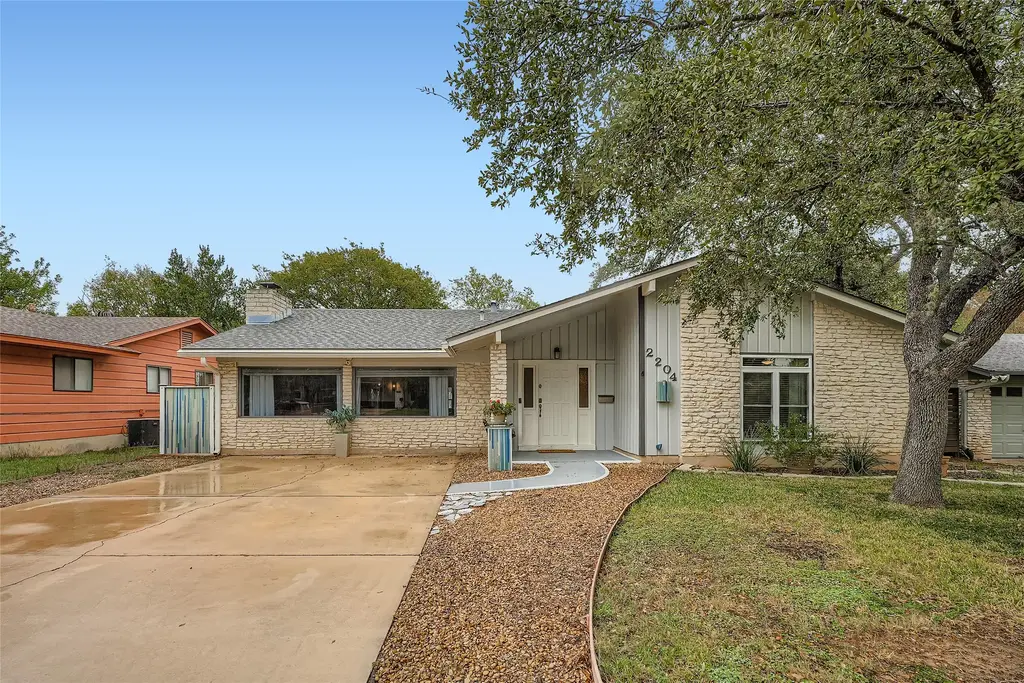2204 Falcon Hill Drive, Austin