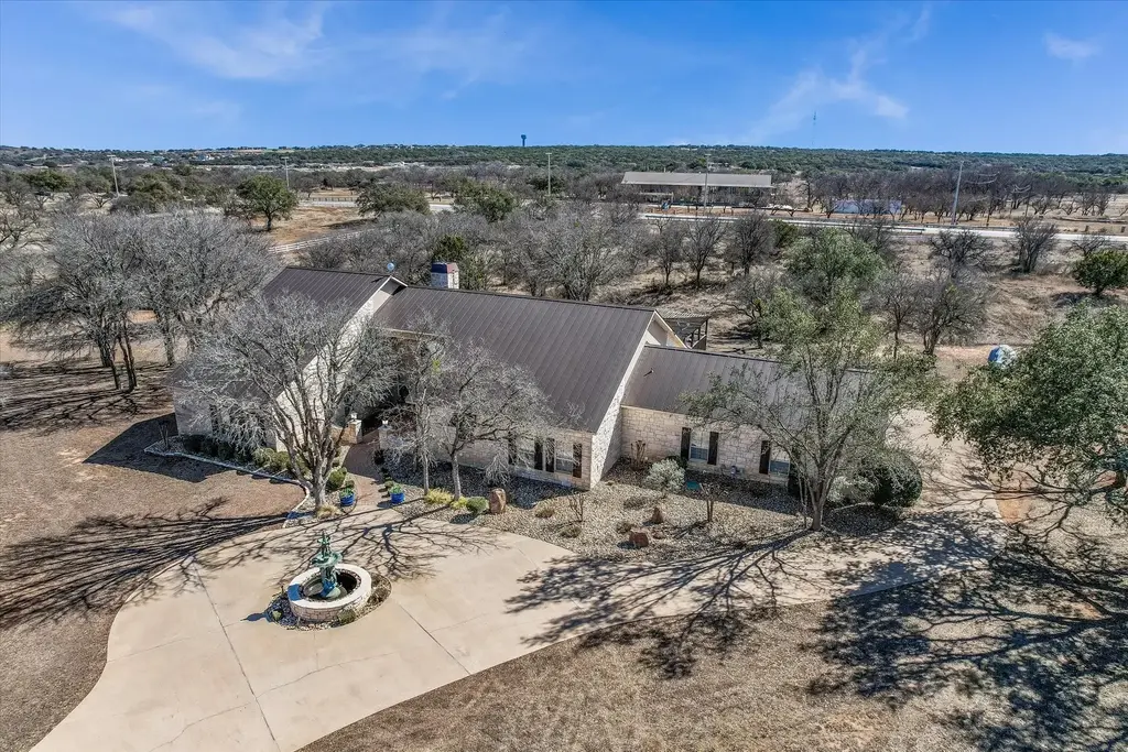 209 Tarbet Trail, Horseshoe Bay