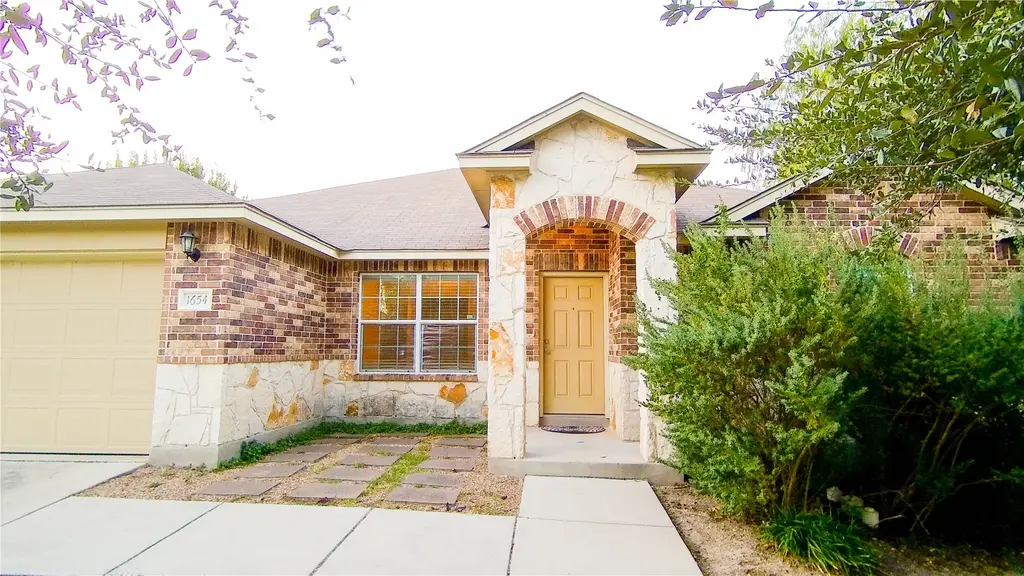 1654 Sunspur Road, New Braunfels