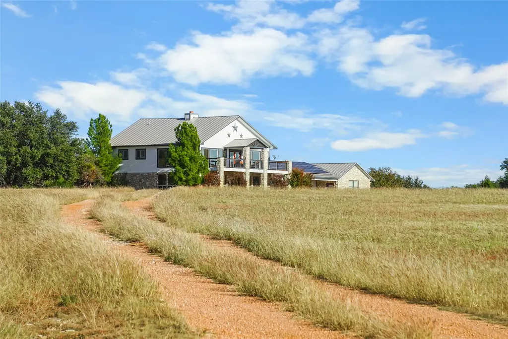 6588 Starks Road, Mason