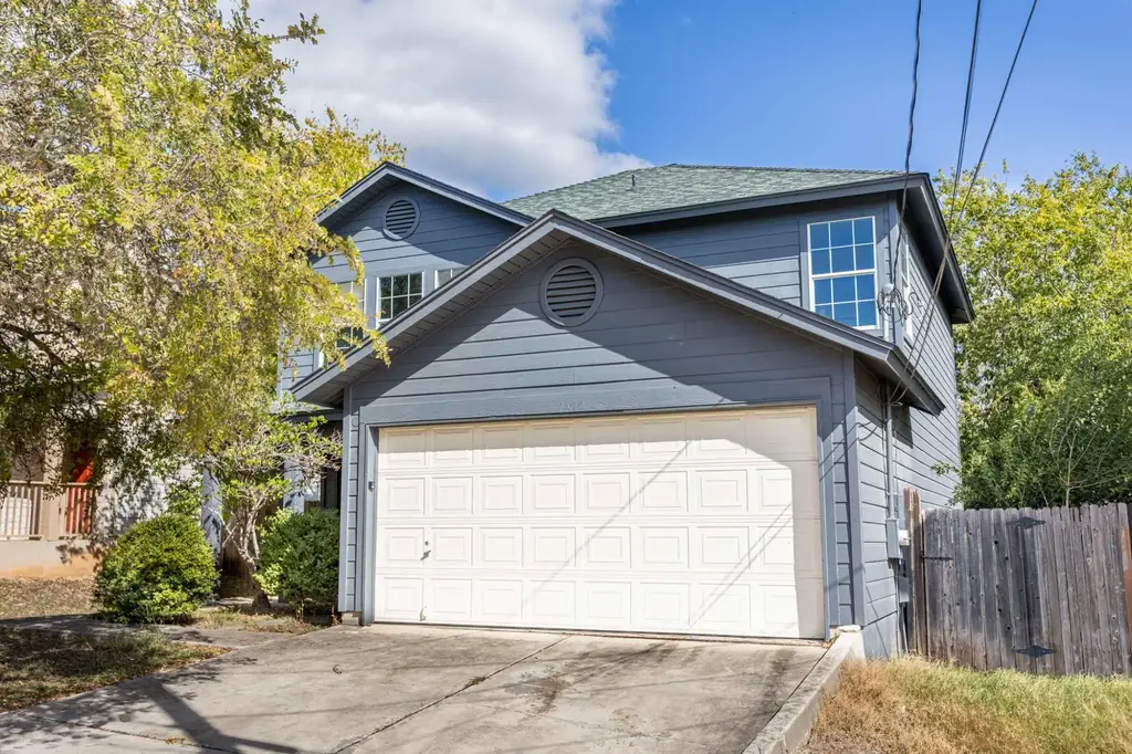 1422 Meadow Parkway, San Marcos