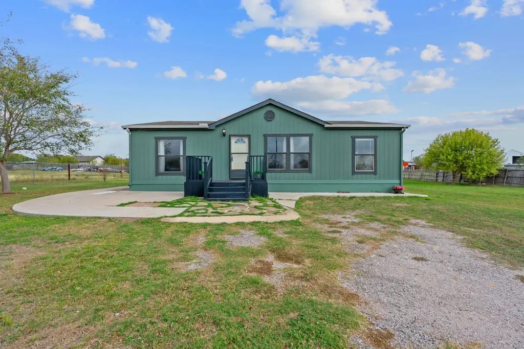 128 Monterrey Hills Drive, Del Valle