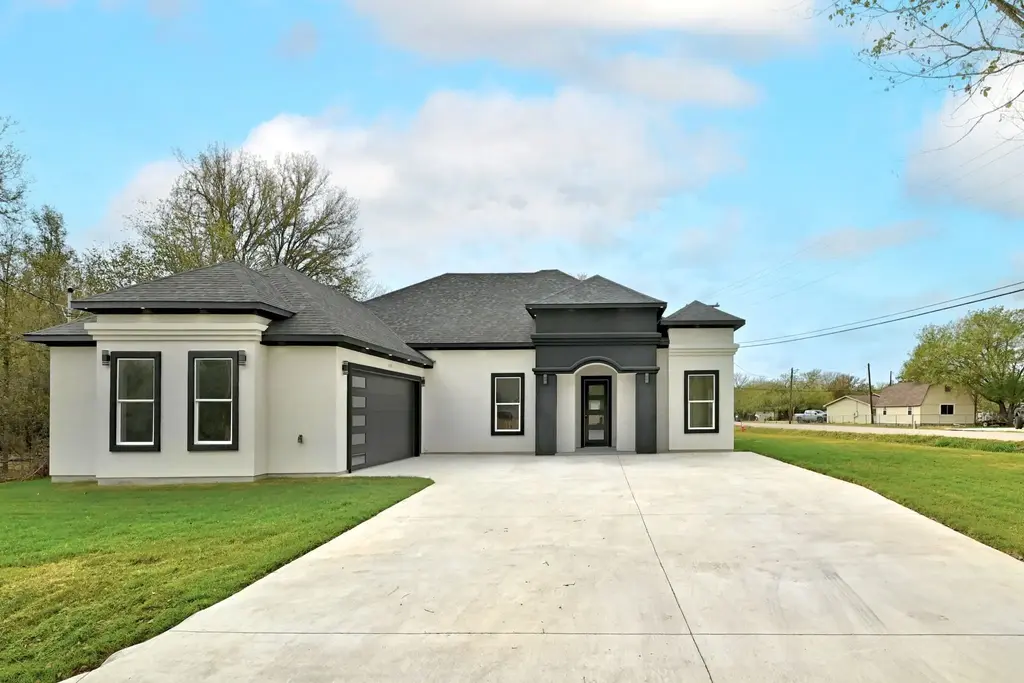 103 Kawainui Lane, Bastrop