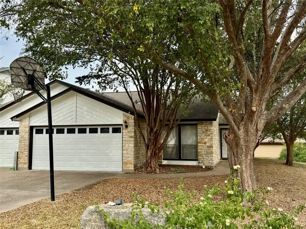223 Stowaway Cove B, Lakeway