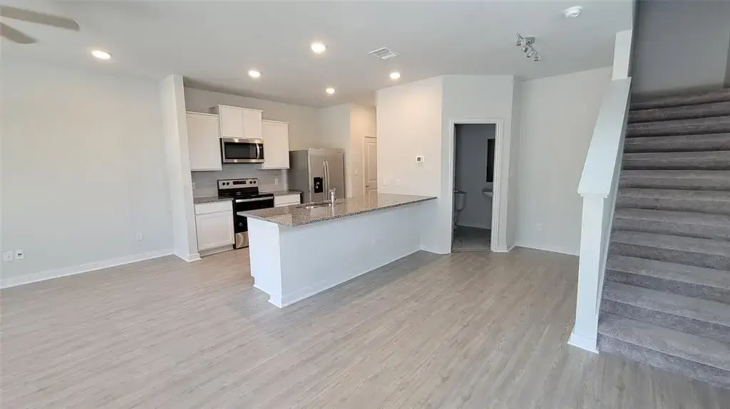 605 W South Street 231, Leander