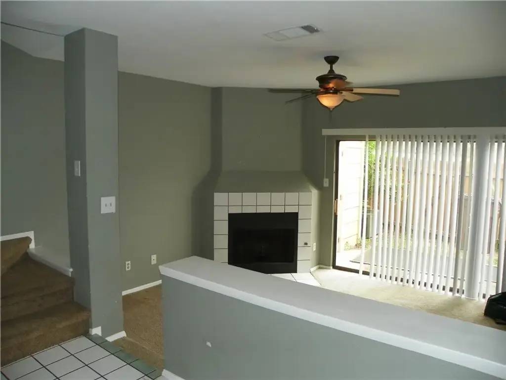 11901 Swearingen Drive 15, Austin