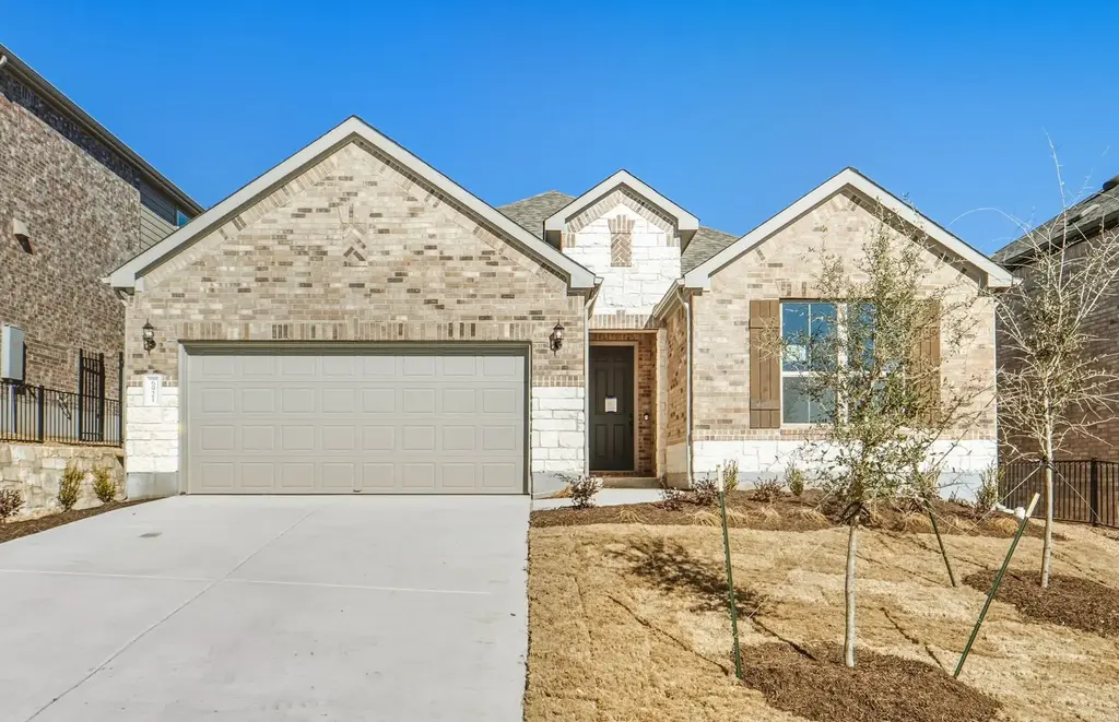 6921 Cliff Rose Drive, Spicewood