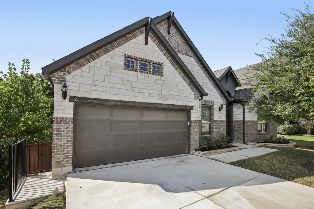 210 Barton Run Drive, Georgetown