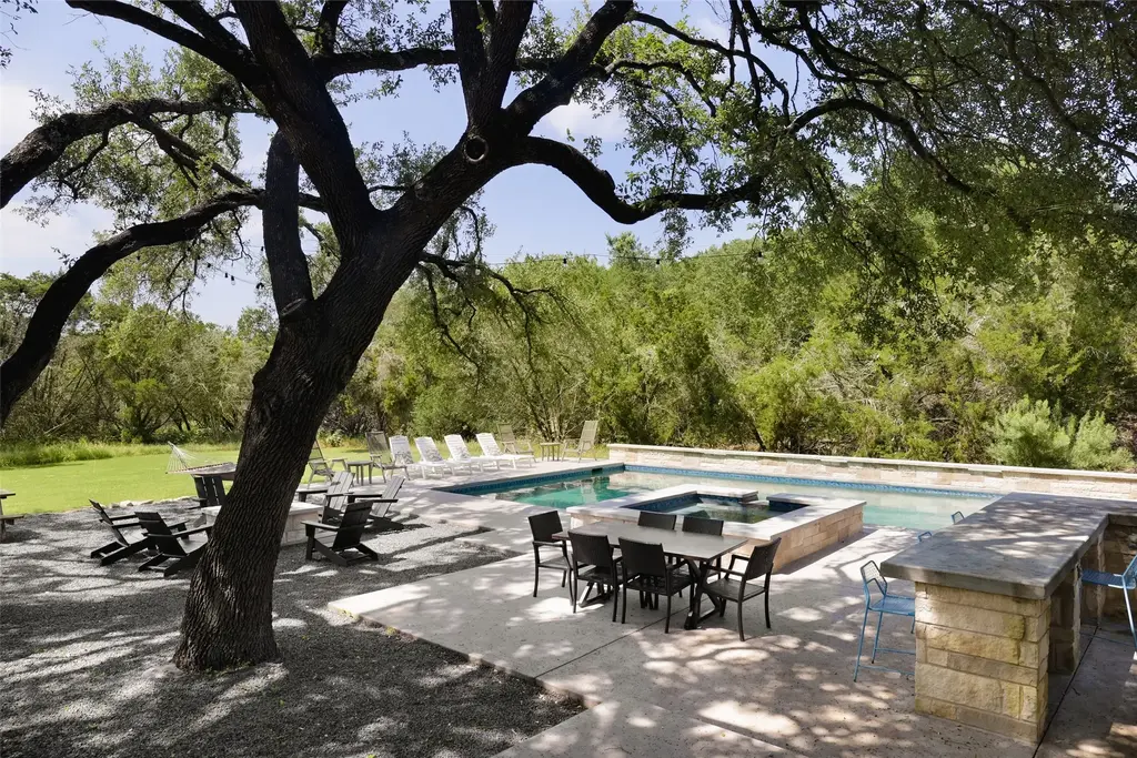 11505 Southwest Oaks, Austin