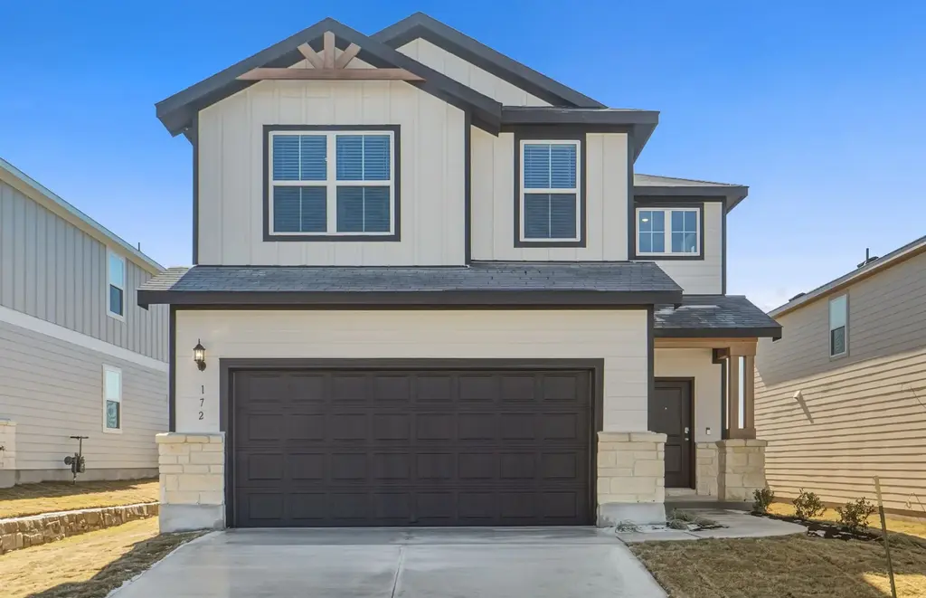 172 Golden Bell Way, Buda
