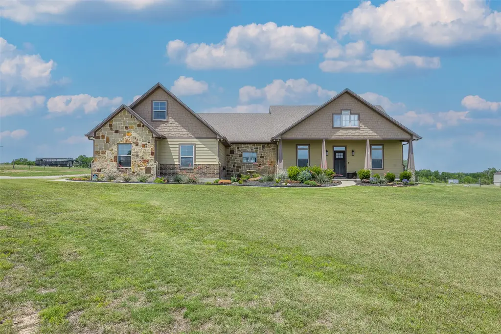 2232 Fm 975, Caldwell