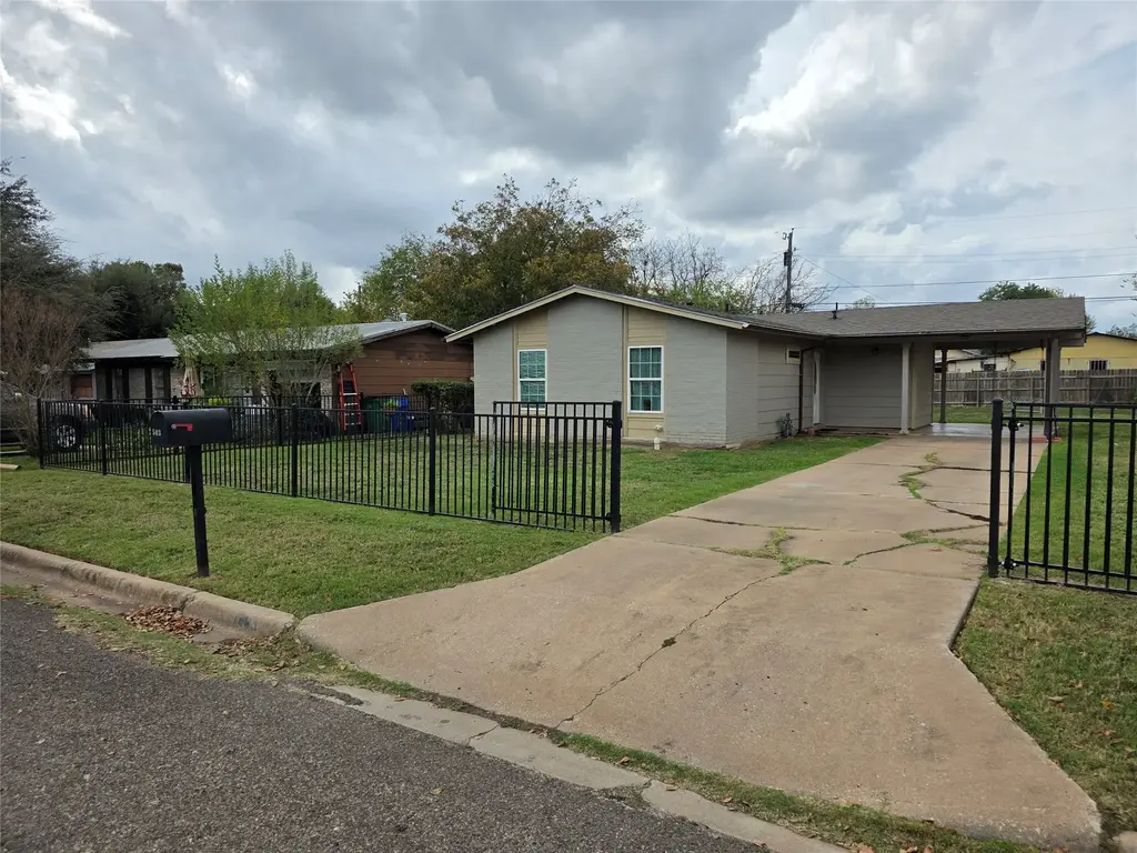 503 Mariposa Street, Taylor