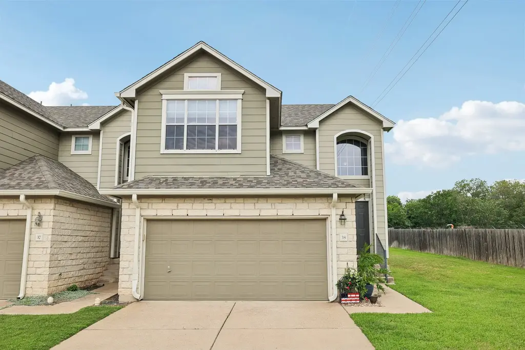 2632 Century Park Boulevard 38, Austin