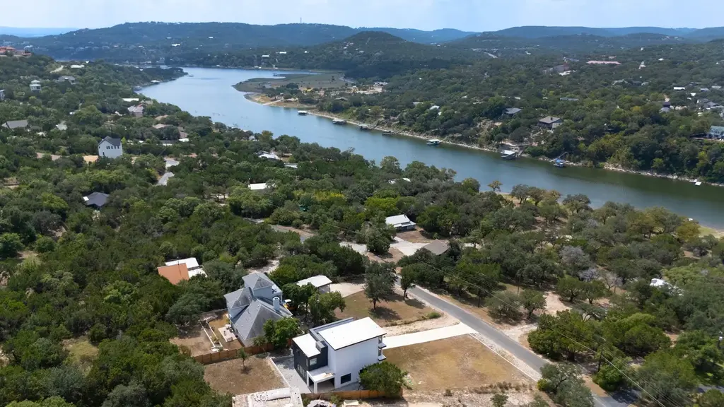 11205 Beach Road, Leander