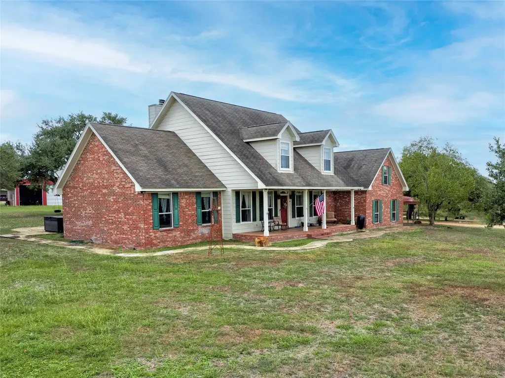 2040 W Guenther Lane, La Grange