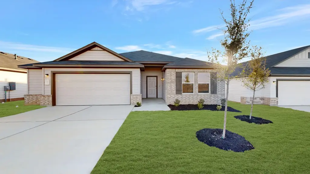 19921 Hirono Drive, Manor
