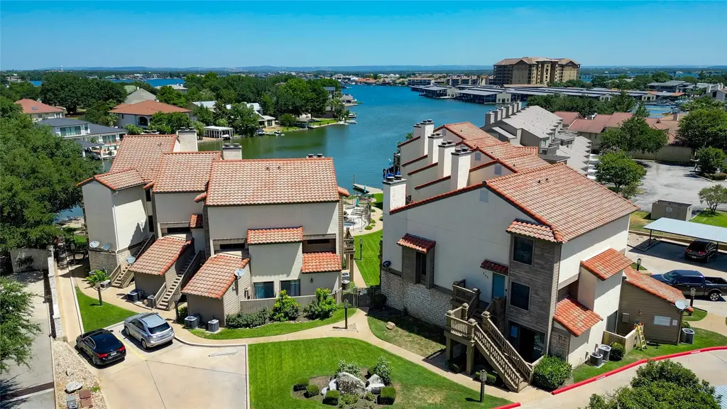 509 Short Circuit 203, Horseshoe Bay